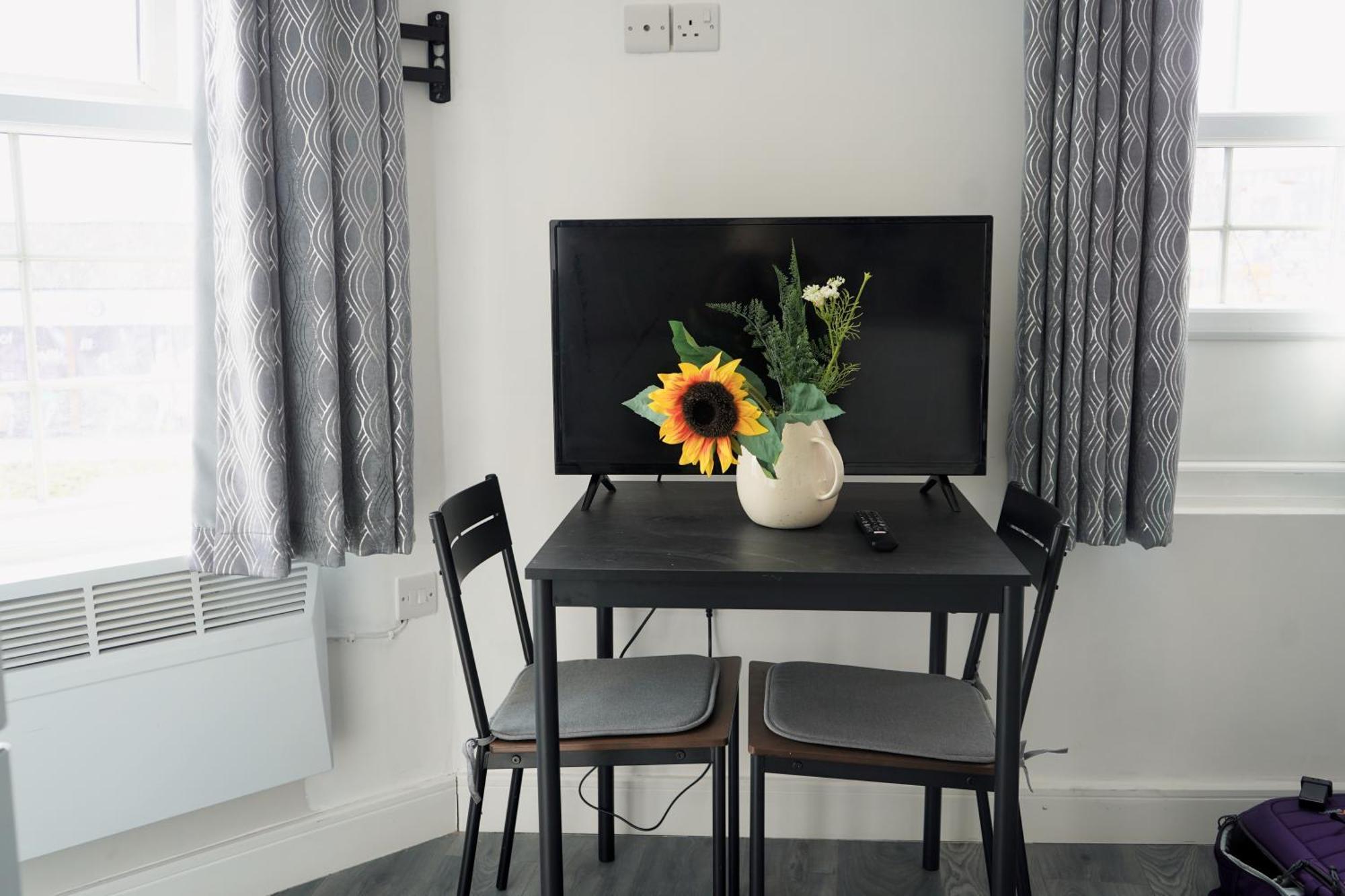 Bright And Spacious Studio In Central Birmingam Exterior foto